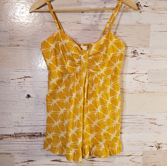 H&M Tops - H&M adorable yellow tank